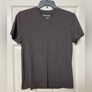 Public Opinion vneck